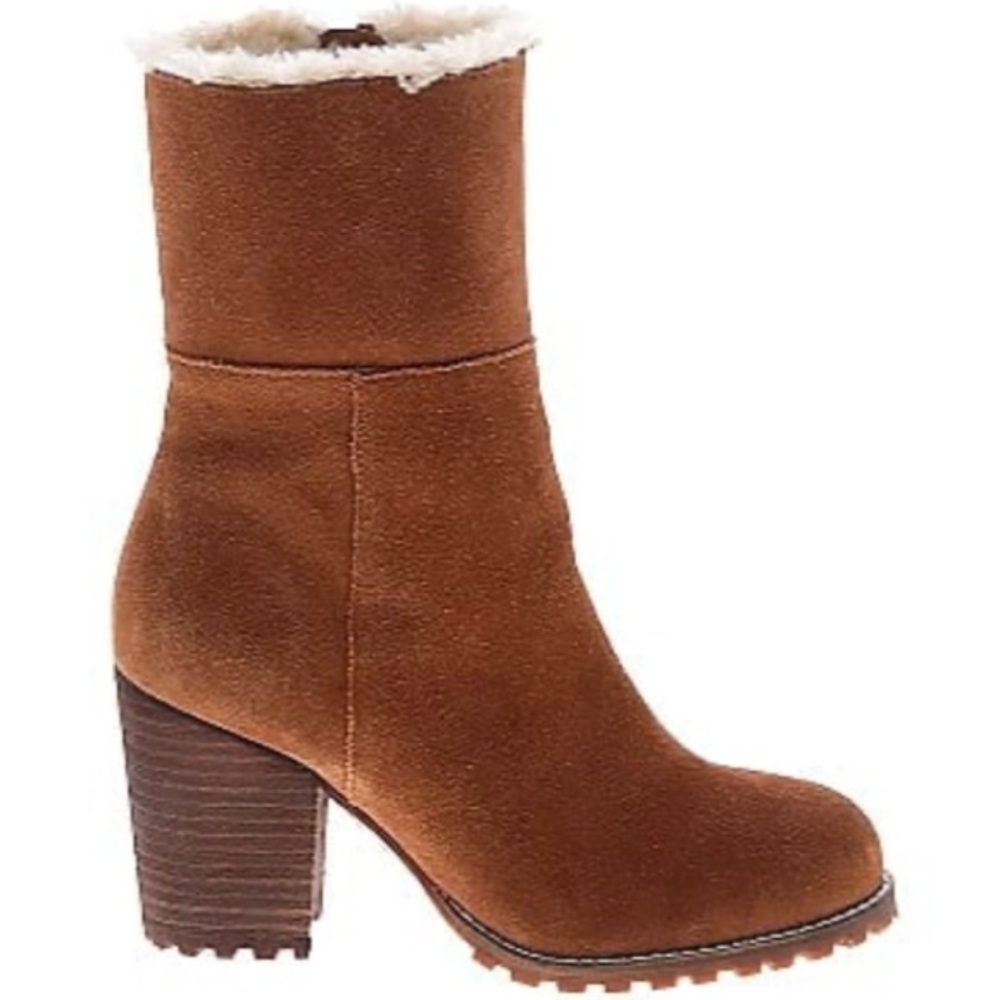 Saks Fifth Avenue Brown Suede Heeled Boots with Cozy Shearling Lining - Size [In